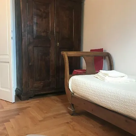 C61 Апартаменты *